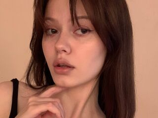fingering girl DeniseBonnel