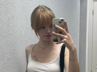 naked webcam girl DonetteOkada