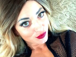live sex cam picture LionessoneForu