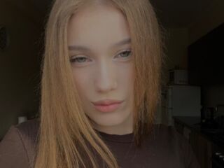 hot camwhore MiaDelicia