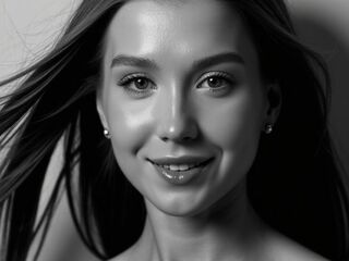 camslut spreading pussy MinaWane