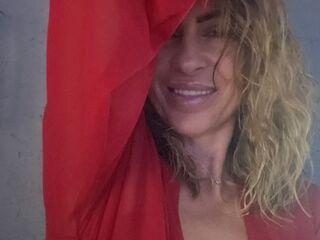 webcamgirl SandraQuinsy