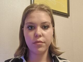 adult cam SaturninaLeavitt