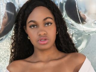 real live cam pic StormiHills