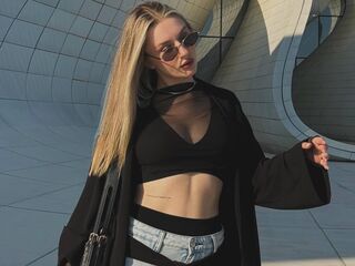 free adultcam SuzieGlimp