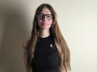 beautiful cam girl WinnieBorstad