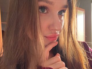 hot naked webcam girl ElisaHeathe