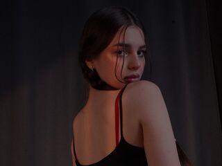 naked cam girl fingering pussy GertudeCova