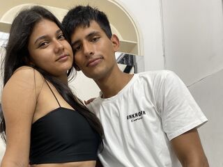 naked couple with live cam CamiloandAnny
