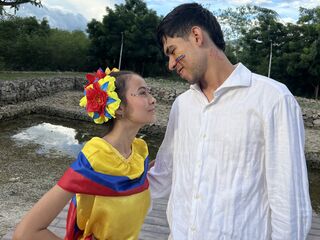 live couple blowjob DaliaAndLeon