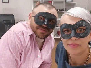 naked webcam couple JessicaandRon