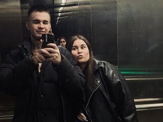 adult couple chat room SatieBrenden