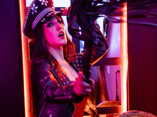 girl slave webcam show CleodoraNoir