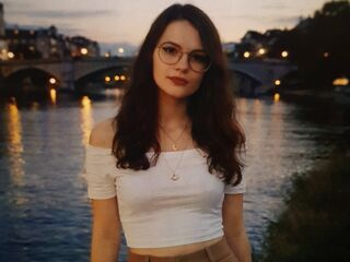 cam girl fetish chatroom MazeHistoria