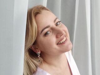 hot cam girl fingering pussy AlexaDeneuve