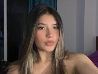 live chatroom AmberEmery