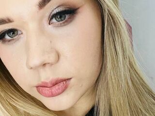 camwhore photo AminaDigges