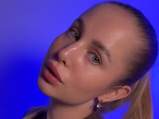 jasmin AnnelleToulson