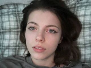 naked girl with webcam masturbating with dildo AntoinetteCurtis