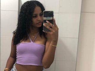 free live cam chat CamilaHank