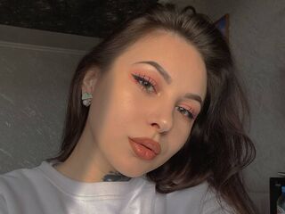 camgirl showing pussy CapriceHebets