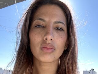 free live webcam chat CarisimaVictoria