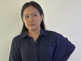 hot cam girl masturbating with dildo CarolannOrmisto