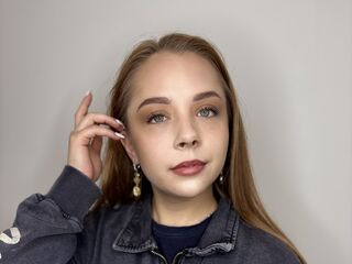 naked girl with webcam CaseySalizar