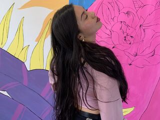 camgirl playing with sextoy CataThir