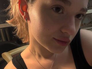 free chatroom ChloeDemaio