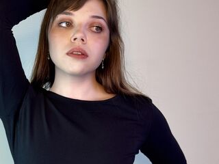 chat room live show ChrissyHolgerson
