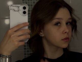 hot cam girl fingering CorieDemagastris