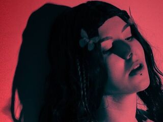 camwhore fingering pussy CorlissFunston