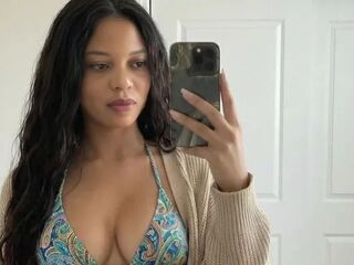 naughty cam girl picture DaviWilliams