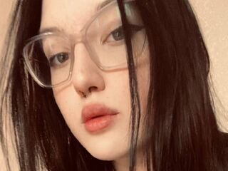 naughty camgirl masturbating with dildo DeloresRamos