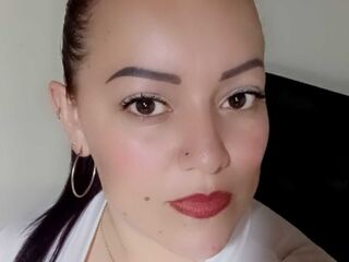 webcam striptease show DinaCarls