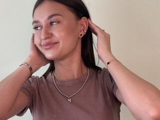naked cam girl masturbating with vibrator EbonieTurkus