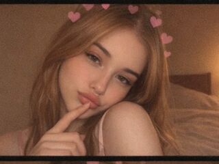 webcam bitch ElaraWinslow