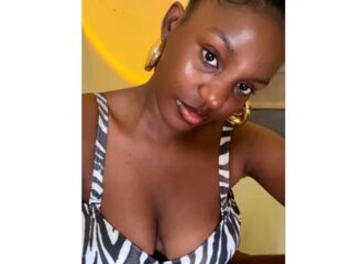 adult chatroom EleanorVee