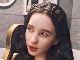 beautiful webcamgirl EliseGianola