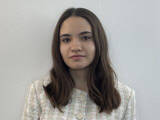 topless webcam girl ElishaPelini