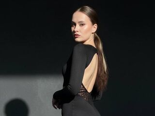 strip show EmilyGiffin