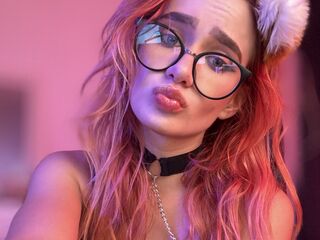 naked camgirl EmmylieMoriss