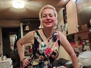 cam girl chatroom ErwinaAmethist