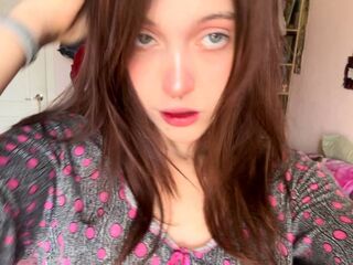 webcam striptease HannahHayes