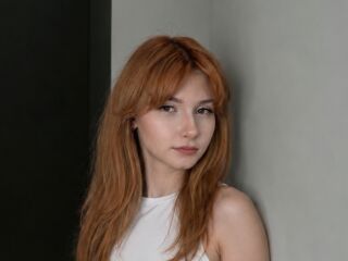 girl fingering pussy JeniceRadulescu