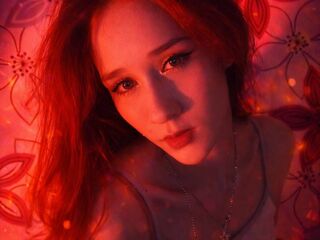 naked camgirl picture JulieCusanelli