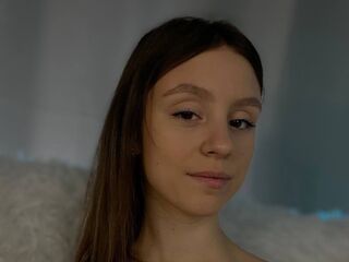 cam girl masturbating with dildo JuneMills