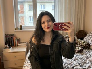 free nude cam KeliCollymore