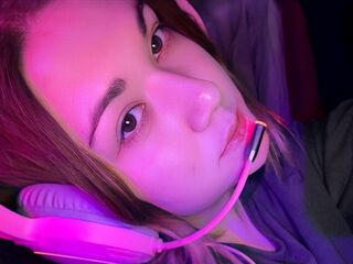 fingering girl cam picture KimSoprano